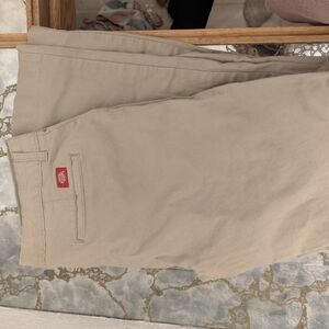 Dickies Women's Size 8 Regular Relaxed Cargo Pants